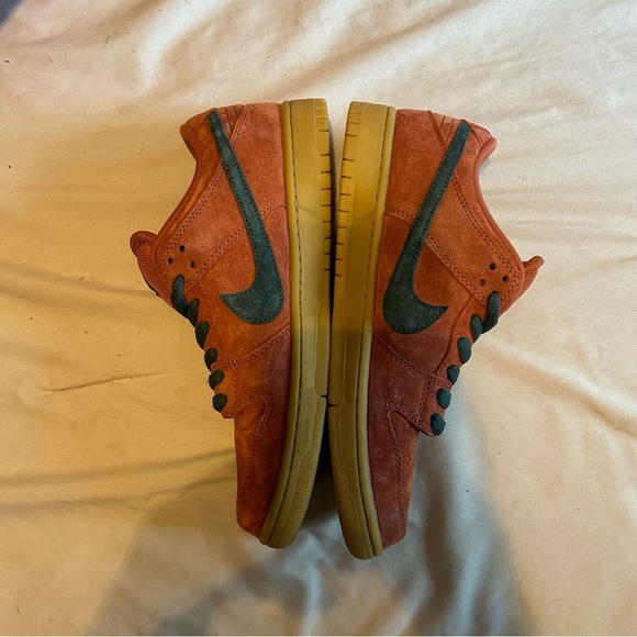 Nike SB Dunk Low Pro Burnt Sunrise Mystic Red Men’s 9 (HF3704-800) - Picture 8 of 8